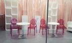 elizabeth-rozowe-przezroczyste-krzesla-eventowe-warszawa-wypozyczalnia