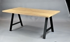 drewniany-stol-rustykalny-loftowy-aries-black-oak-wynajem-eventmeble