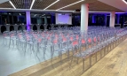 przezroczyste-krzesla-konferencyjne-eventowe-victoria-wynajem-na-imprezy-firmowe