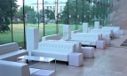 ekspozytory-kolumny-ekspozycyjne-cube-100-wypozyczalnia-mebli
